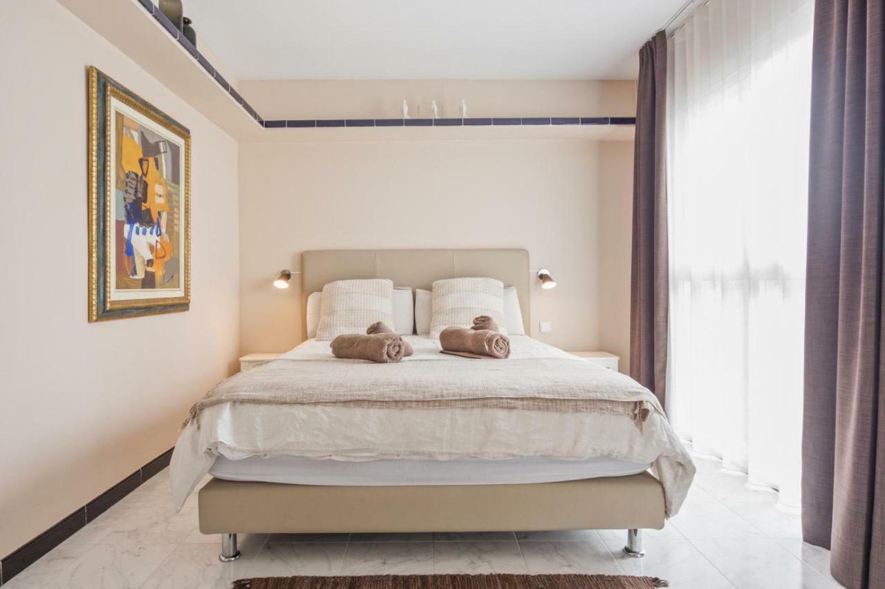 Bed and Breakfast Casa Balmins Сиджес Экстерьер фото