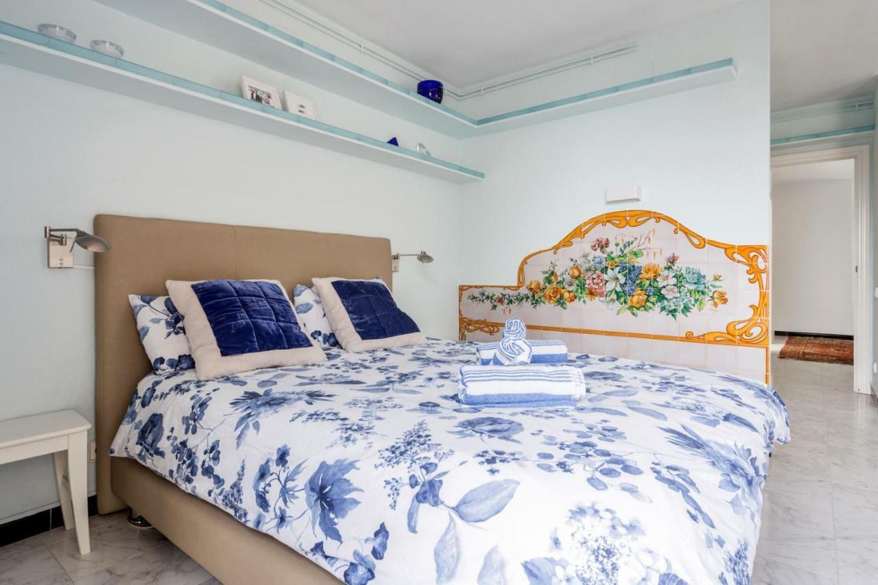 Bed and Breakfast Casa Balmins Сиджес Экстерьер фото